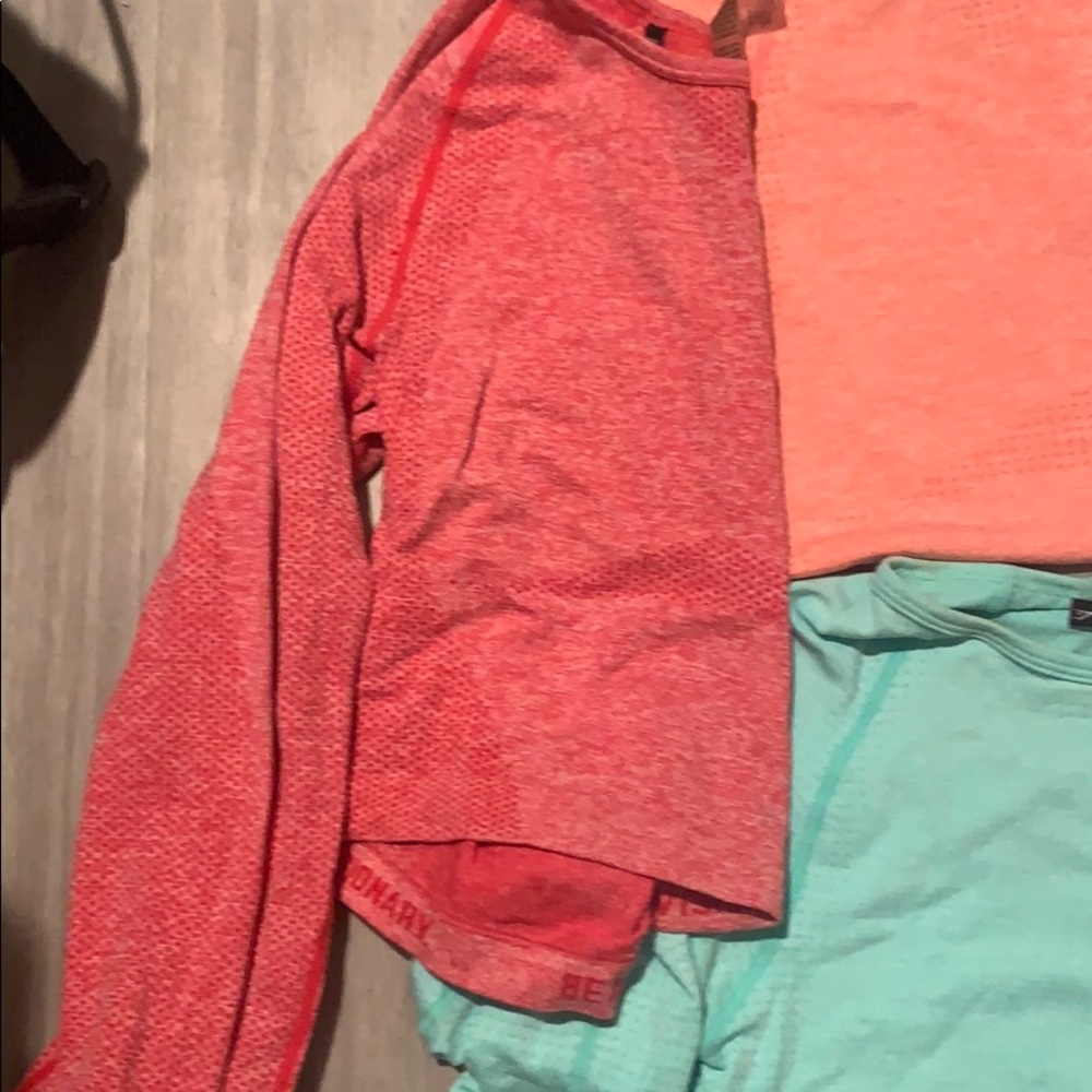 Gymshark short and long sleeve! 2 cropped! - Picture 7 of 8